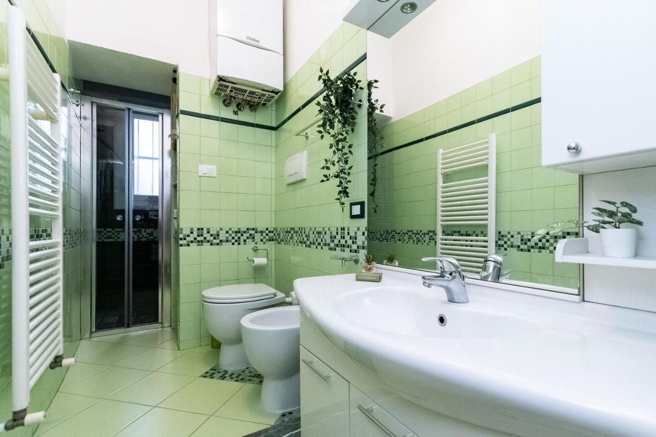 Immobirent - "Acquario" Luxury In Pieno Centro Apartment เจนัว ภายนอก รูปภาพ